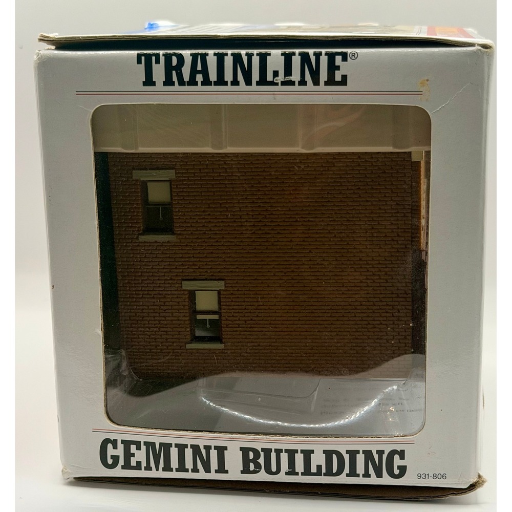Walthers Trainline 931-806 Gemini Building HO Scale Assembled in Box - Picture 2 of 6